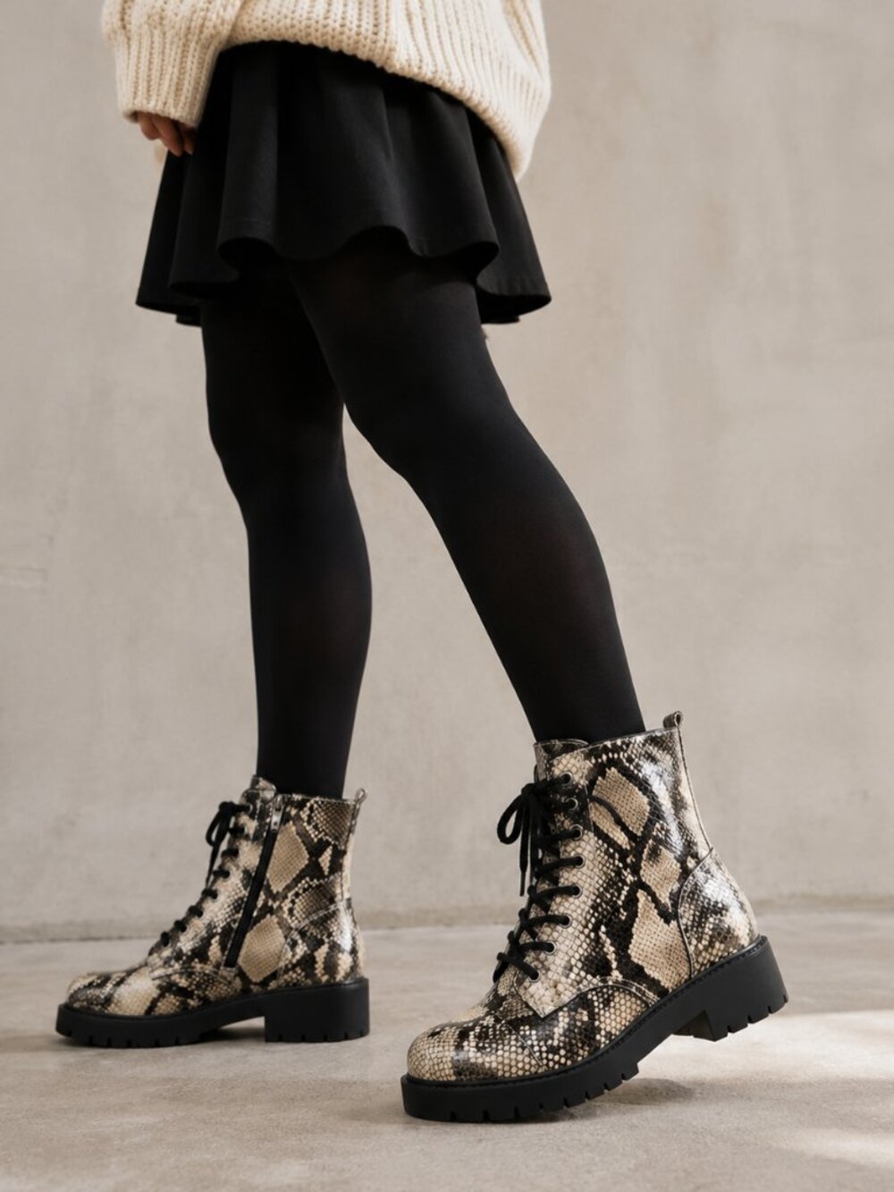Snake Print Lug Sole Combat Boots  Whimsigoth Block Heel Ankle Boot Sz 7